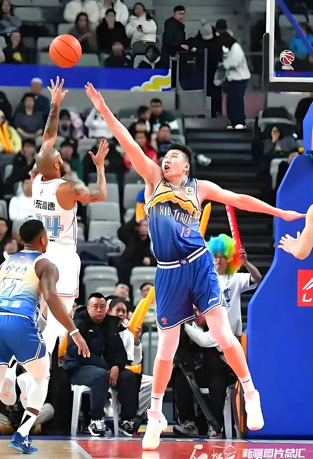 开云·体育官方网站-曝山东男篮接触大外援