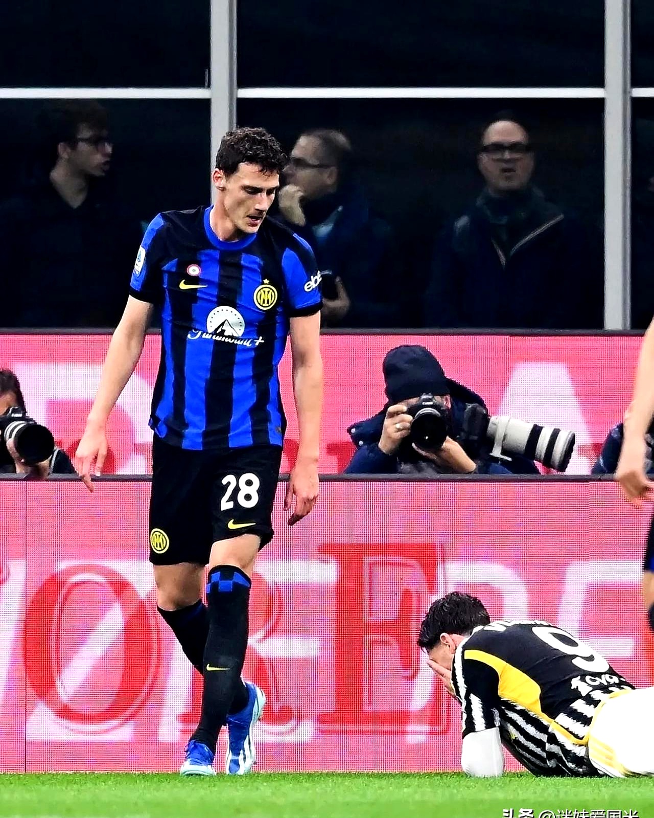 KAIYUNAPP下载-德甲赛程吃紧，尤文图斯关键时刻篮板制胜，震撼外界，年轻球员得到机会(一图看懂军装演变)