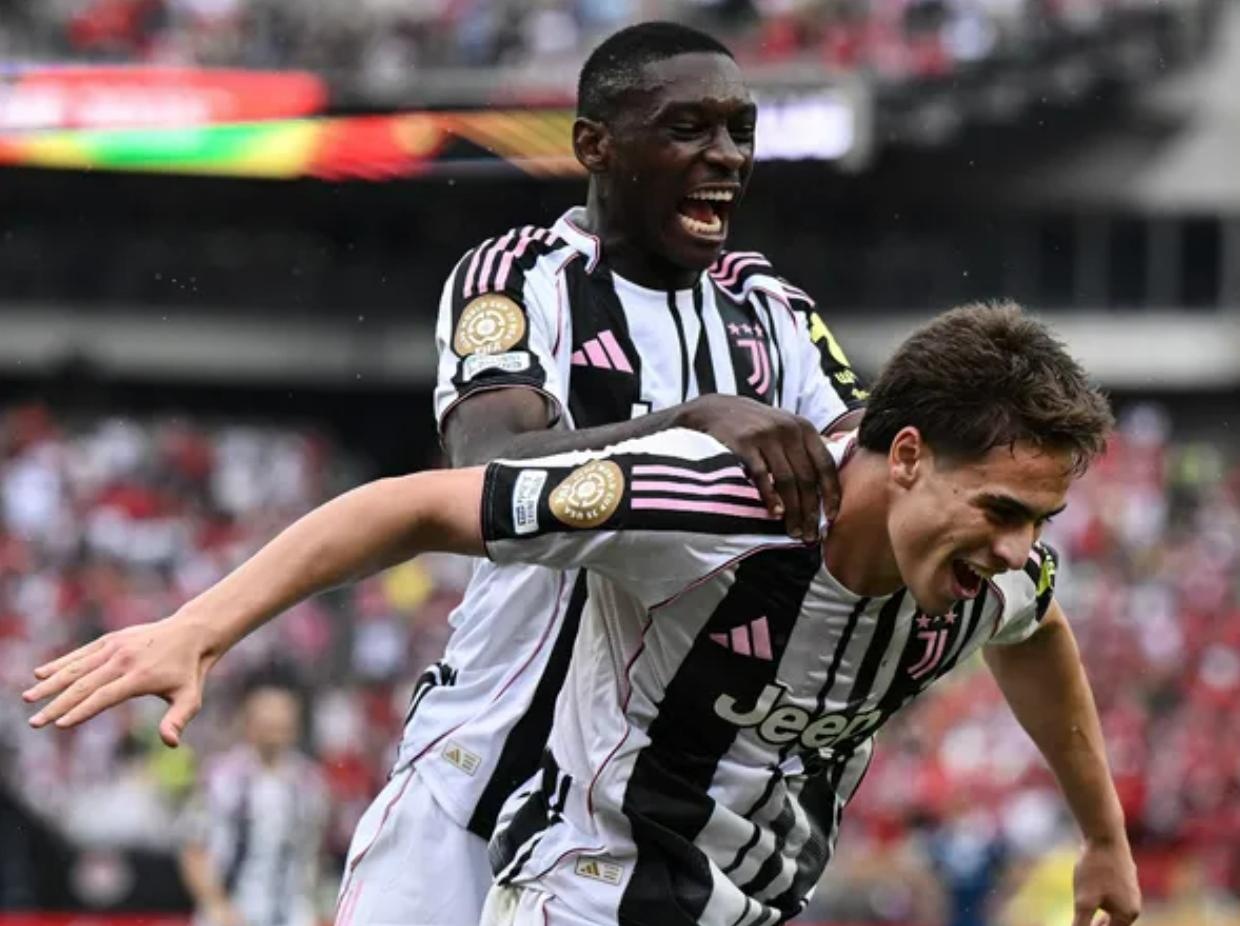 德甲赛程吃紧，尤文图斯关键时刻篮板制胜，震撼外界，年轻球员得到机会(一图看懂军装演变)