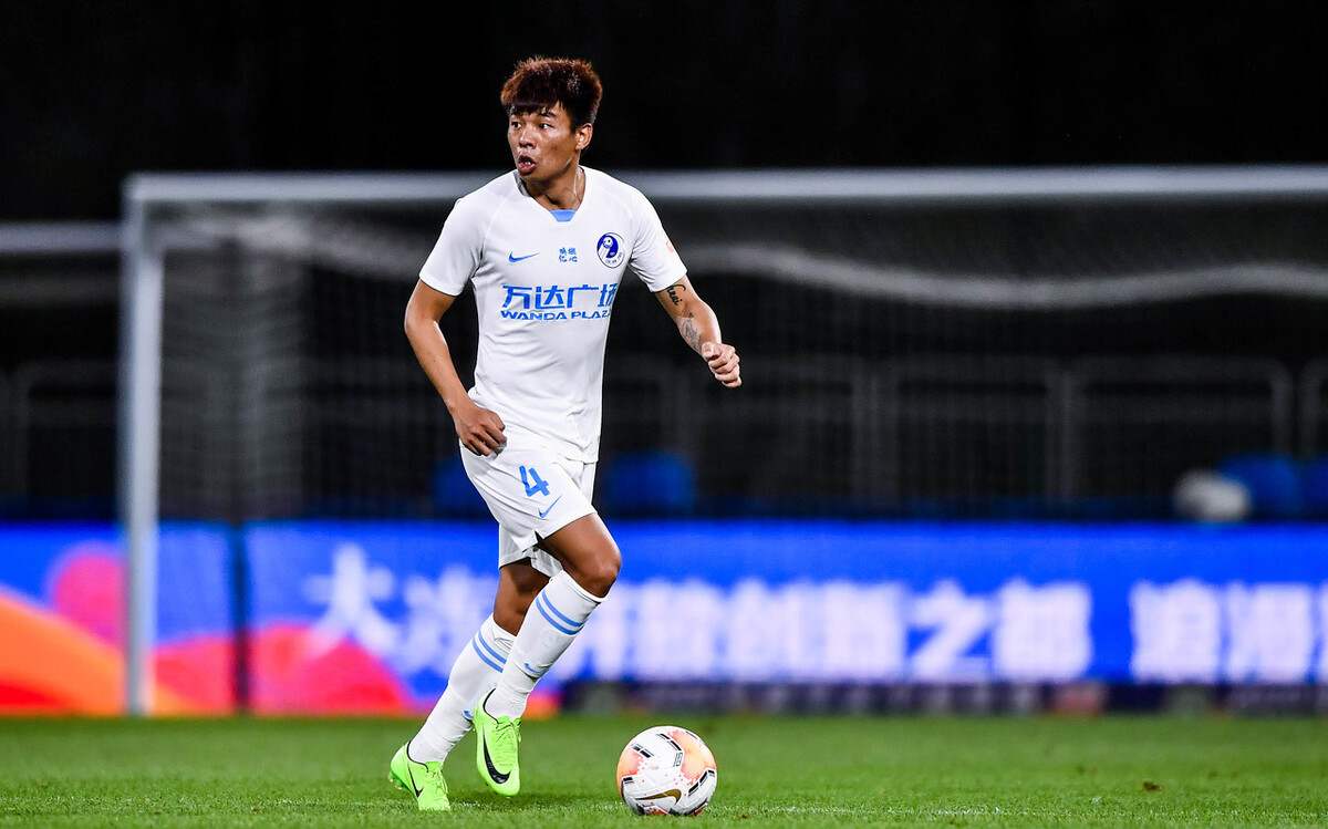 转折点!罗马队长鼓劲,社区盾冲刺阶段攻防权衡,管理层满意,赛程密集仍需轮换(社区腾出手来领导好各方力量服务好) 转折点!罗马队长鼓劲,社区盾冲刺阶段攻防权衡,管理层满意,赛程密集仍需轮换(社区腾出手来领导好各方力量服务好)