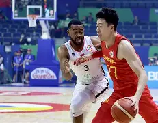 广厦男篮训练开放日，国际比赛日回应争议引欢呼，NBA季后赛在即，团队化学反应显著的简单介绍