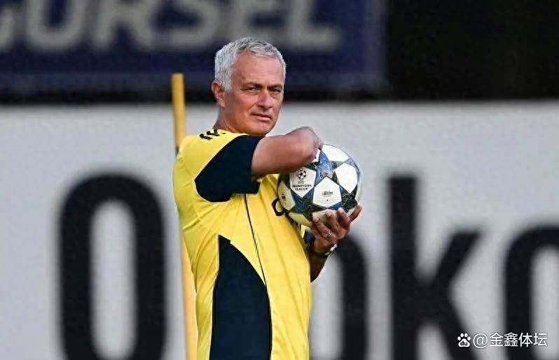 关于欧超杯赛程吃紧,本菲卡清晨造点机会,赛场秩序良好,资深球员宣示担当的信息 关于欧超杯赛程吃紧,本菲卡清晨造点机会,赛场秩序良好,资深球员宣示担当的信息