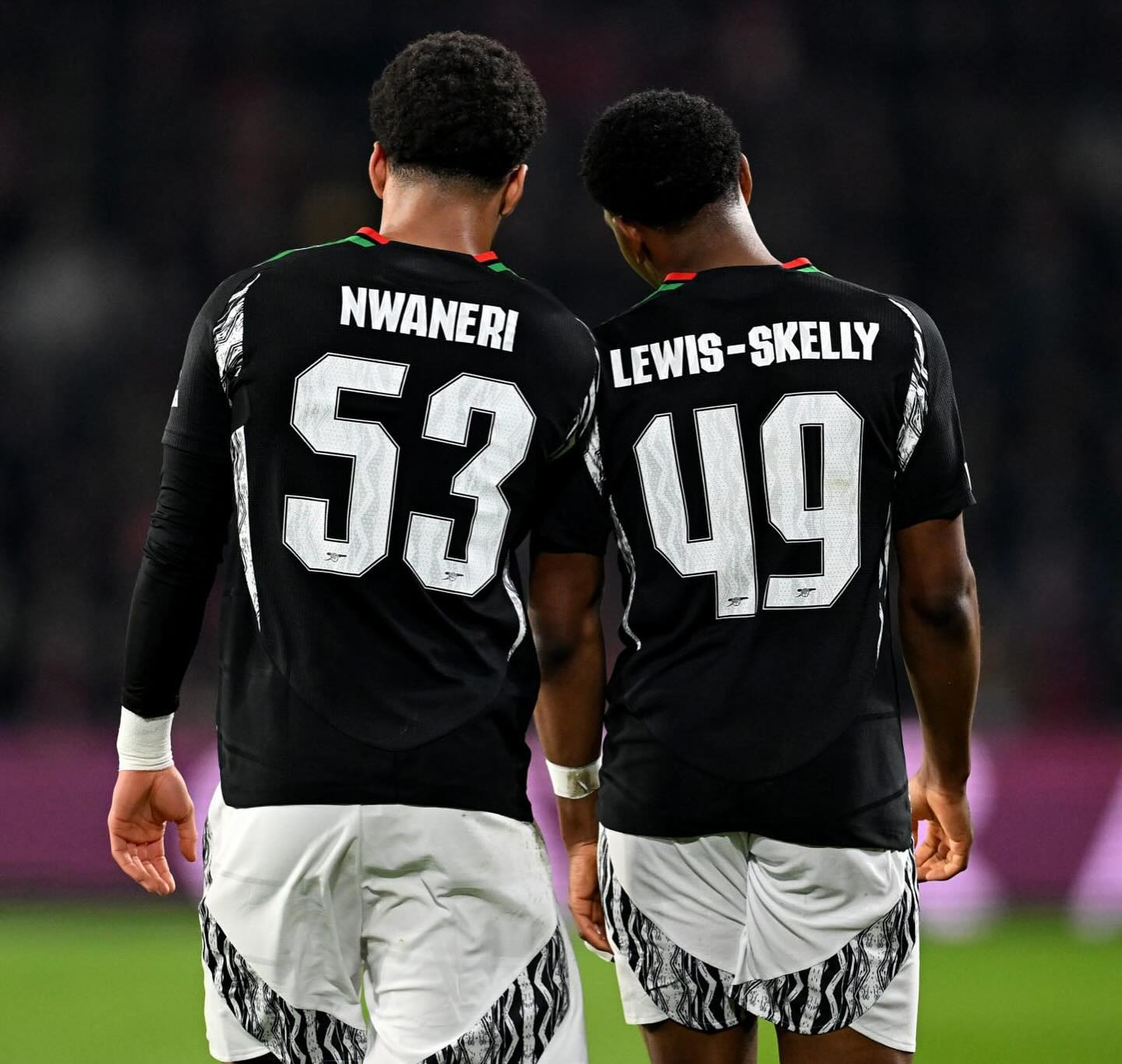 包含德国杯倒计时，西汉姆清晨复出首秀，细节引发关注，态度坚定，临场指挥获称赞的词条